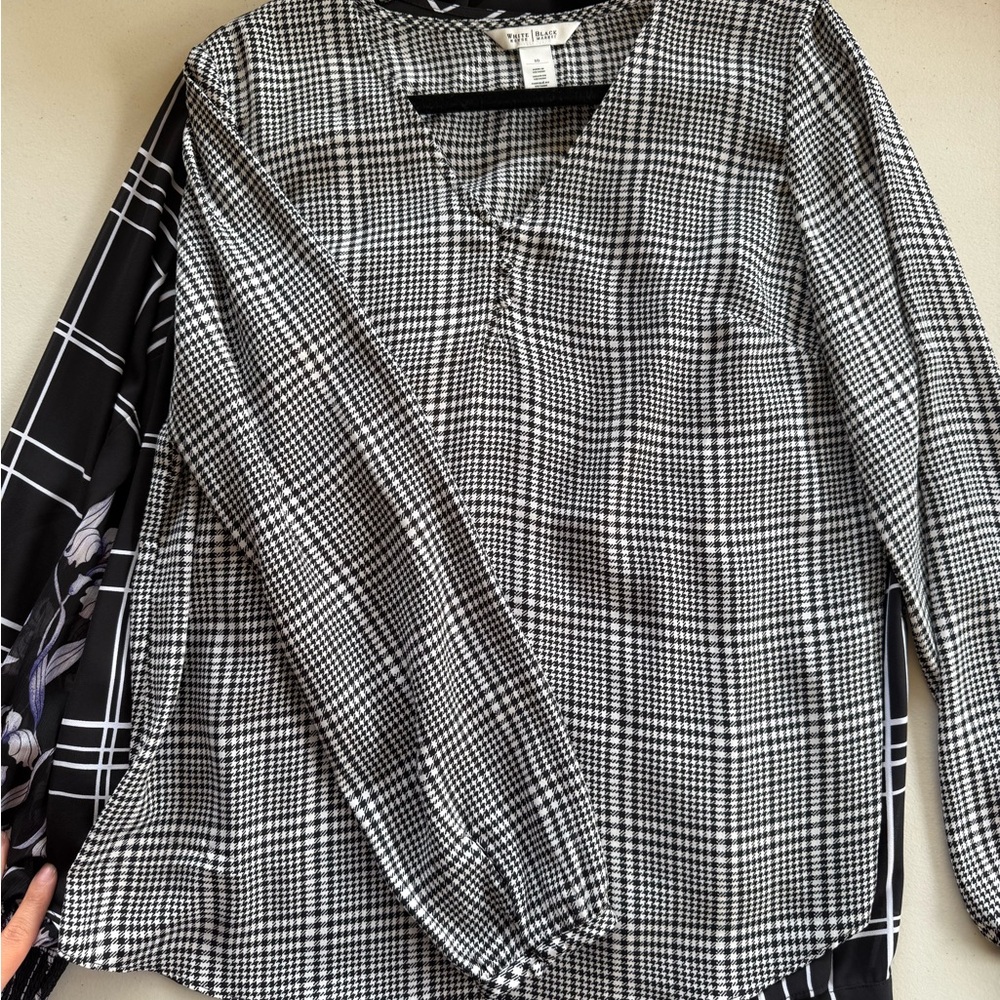 White House Black Market Black and White Plaid Blouse